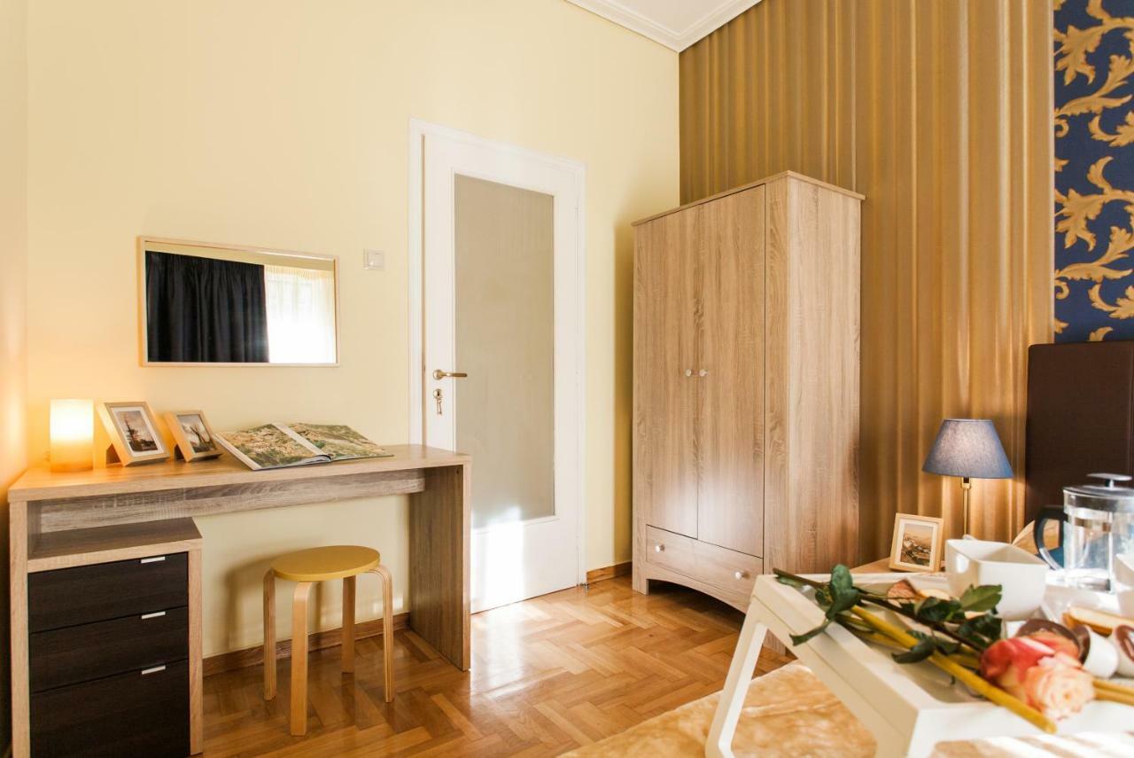 Private Central View Rooms In Apartment Near To Acropolis Metro Station Atenas Exterior foto