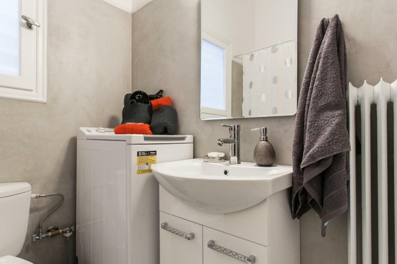 Private Central View Rooms In Apartment Near To Acropolis Metro Station Atenas Exterior foto